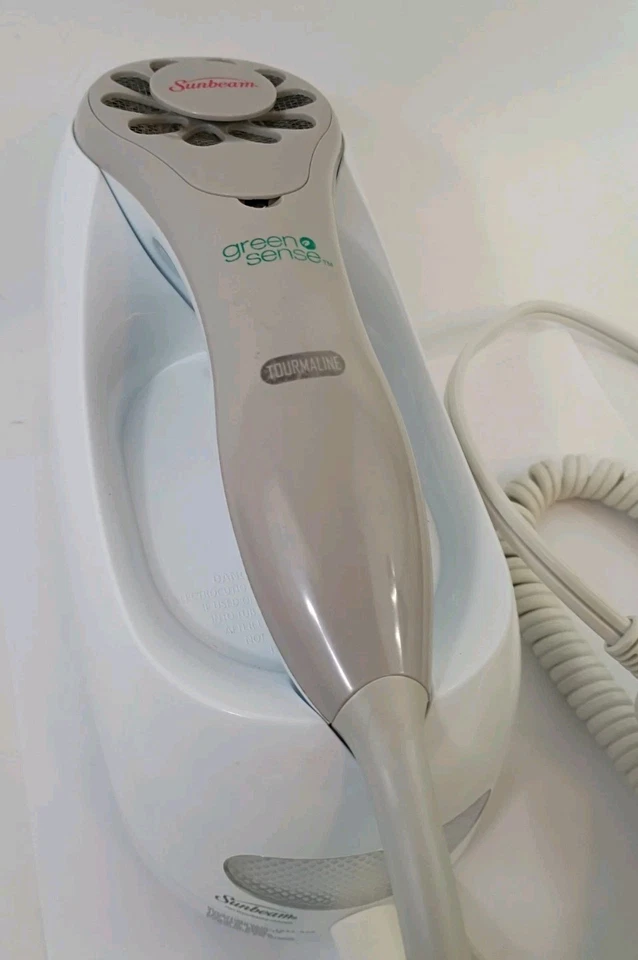 Sunbeam Wall Mount Hair Dryer Model 1632-040 with Night Light Green Sense - Image 2 of 4