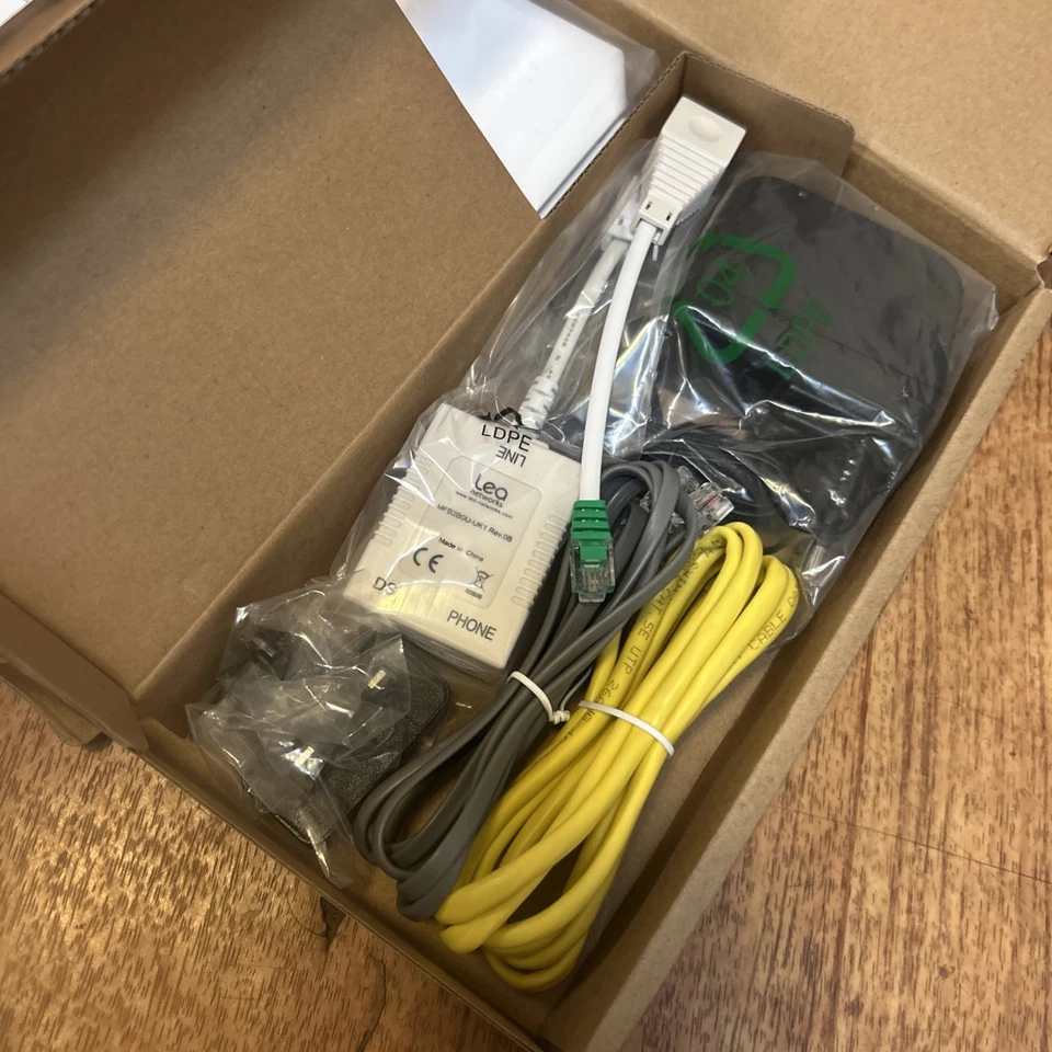 ZYXEL DX3301-T0 Dual-Band AX1800 VDSL2 Wireless Router – Wi-Fi 6, Gigabit Ethern - Image 2 of 4