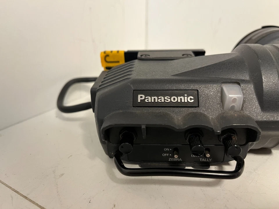 Panasonic AJ-HVF21G HD Color Viewfinder 1.5" DR Studio PARTS/REPAIR SOLD As-Is - Image 4 of 4
