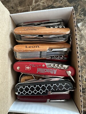 Lot Of 21 Various Swiss Style Souvenir Pocket Knives &  Multi Tools