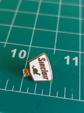 SINCLAIR SERVICE PIN 14k enamel pins 10 Years Employee