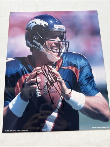 John Elway Signed Autographed 8x10 Photo Beckett BAS Denver Broncos