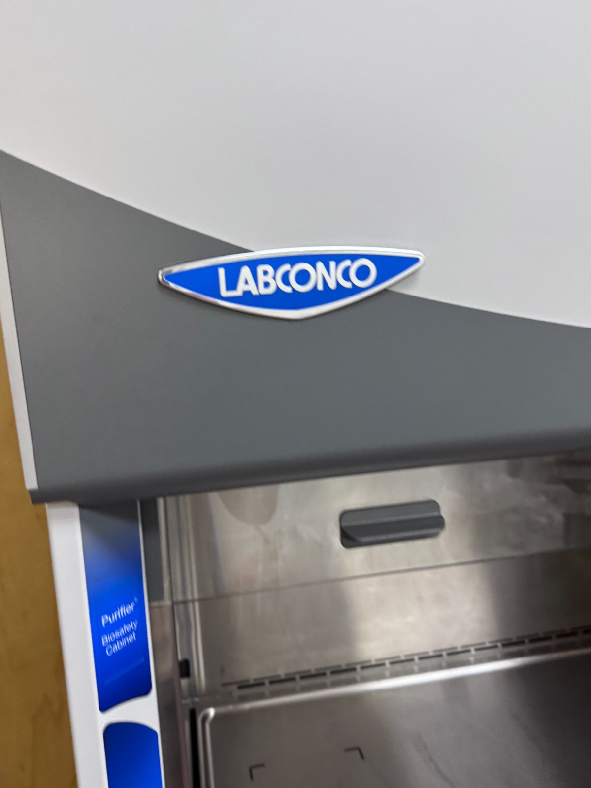 Labconco Purifier Cell Logic+ Class II A2 Biosafety Cabinet w/Temp-Zone + Stand