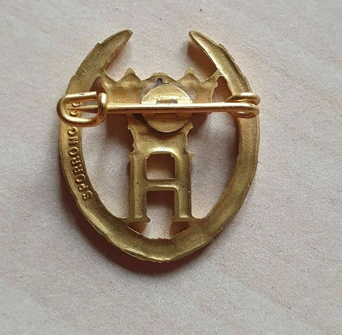 Vintage SWEDEN pin badges Sverige Sporrong & Co Resor King Gustaf V - Afbeelding 68 van 89