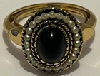 Vintage Avon Faux Onyx & Faux Pearl Gold Tone Adjustable Ring Costume Jewelry