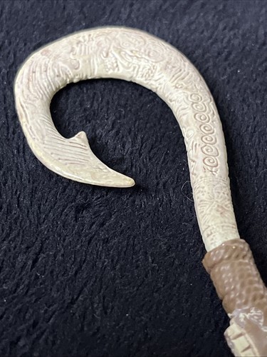 Disney's Moana maui's magical fish hook four inch plastic replacement Accessory - Picture 5 of 5