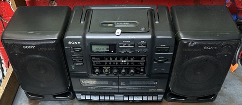 VINTAGE 1994 SONY BOOMBOX ~ Model CFD-550. Works But See Description For Details - Picture 1 of 10