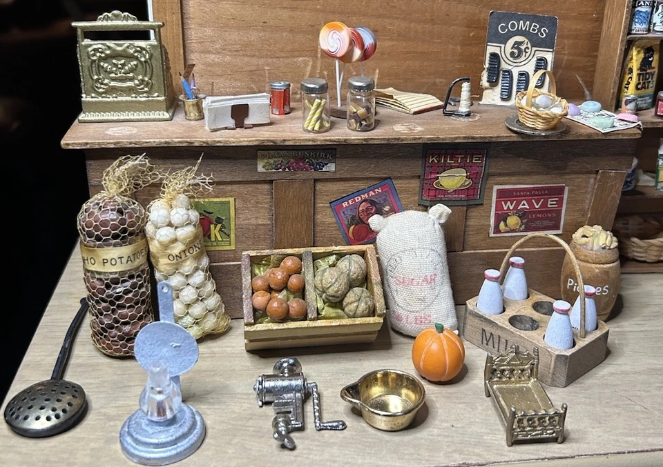 Vintage 1:12 Scale General Store Contents Miniatures - Image 4 of 4