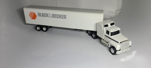 Ertal Black & Decker Ford Cab With Trailer 1/64 Scale Die-Cast Metal Replica Toy - Picture 5 of 12