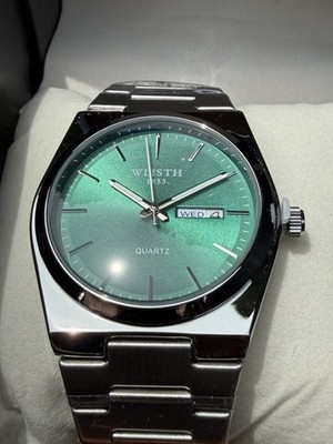 WLISTH Quartz Green Dial Analog Day/Date Silver Tone Metal Bracelet Watch