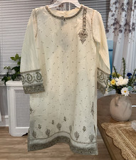 Limelight Women S Pakistani Ivory Embroidered Chiffon Salwar Kameez Suit