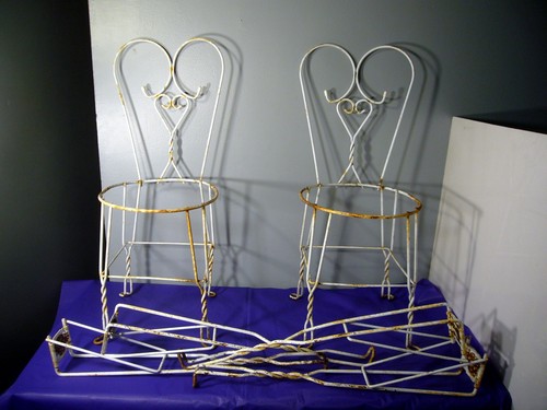 2 Antique Wrought Iron Ice Cream Parlor Chairs  And Table Legs Project piece