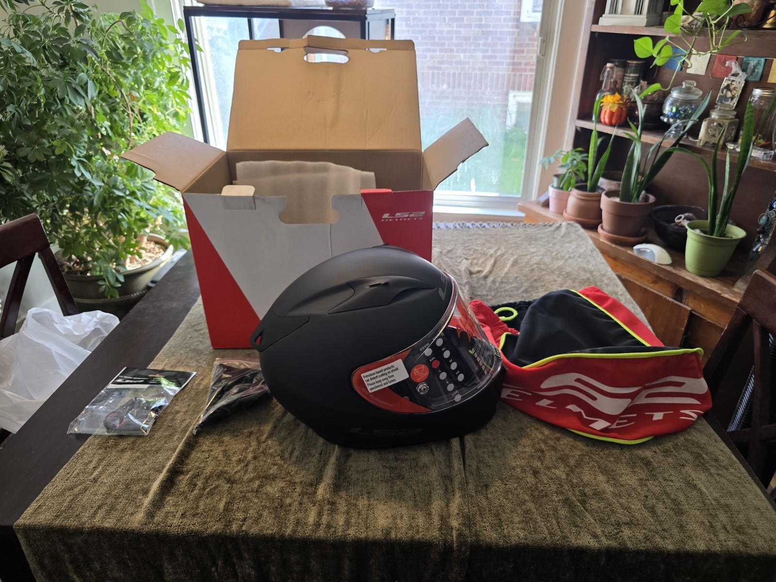 LS2 Arrow R Evo Street Helmet XXL DOT and ECE 22.05 Matte Black New 