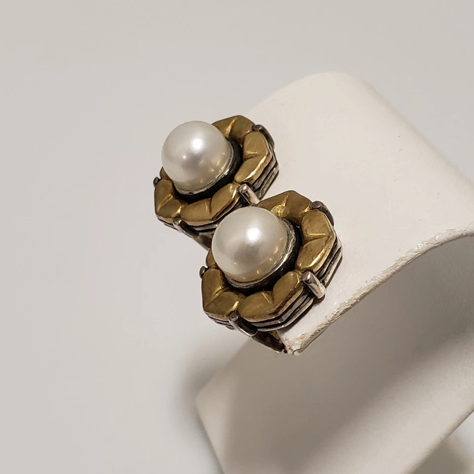 Pendientes con flores de perlas de oro amarillo de 18 k de plata de ley arcandina de caviar de Lagos Foto 2 de 4