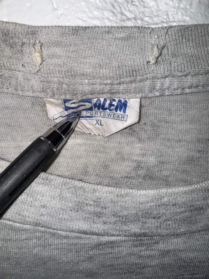 Camiseta para hombre New York Knicks Salem Sportswear Patrick Ewing años 90 vintage Foto 4 de 4