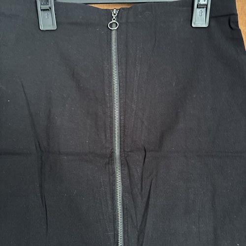 Primark Size 16 Black Full Zip Up Skirt Fitted Elastine - Picture 2 of 8
