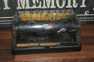 scalextric jps lotus 77