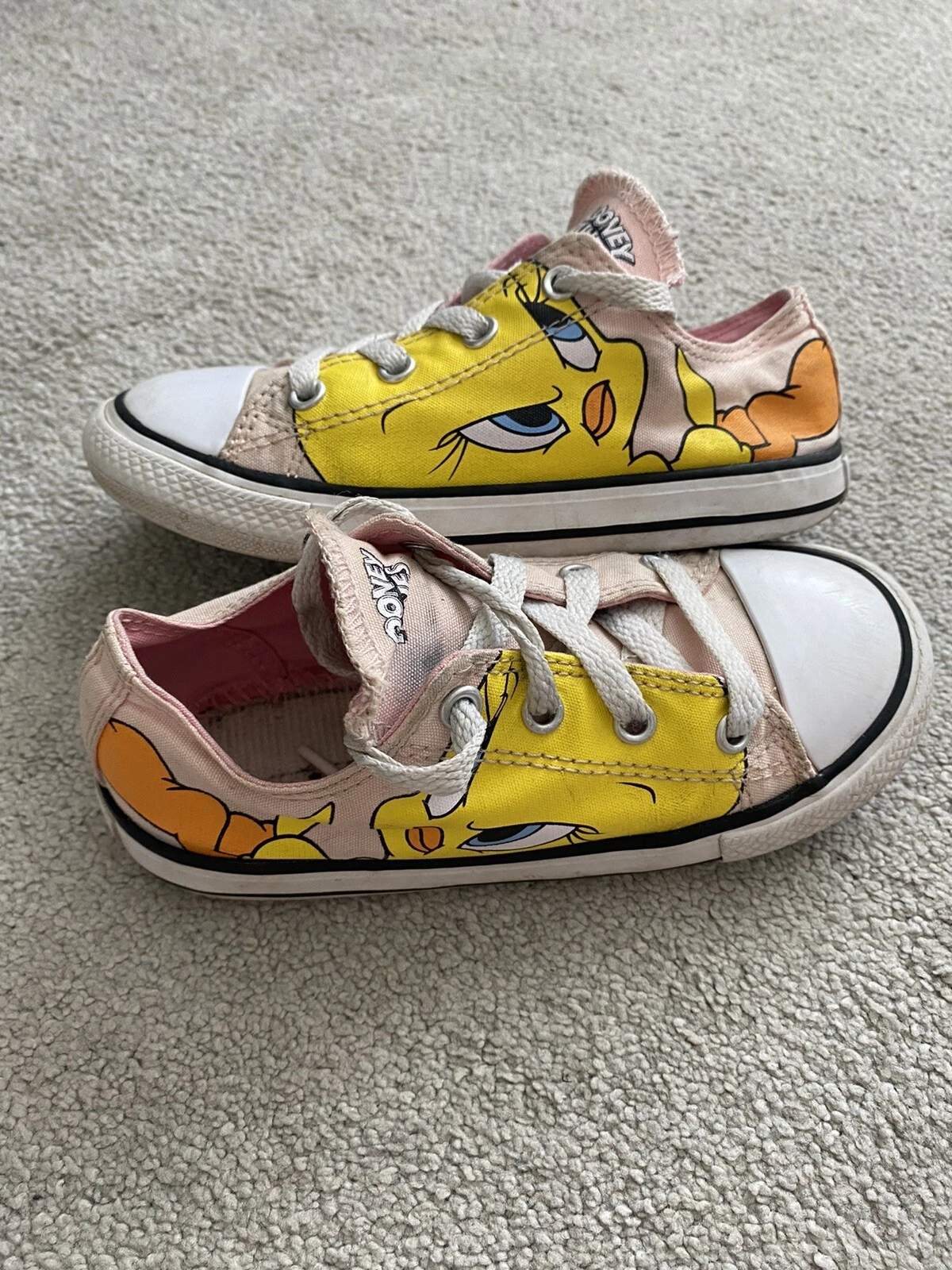 Scarpe Converse Cartoni Animati Ragazzi Ragazze Bambini Rare Looney Tunes Neonato Taglia 10 EU 28