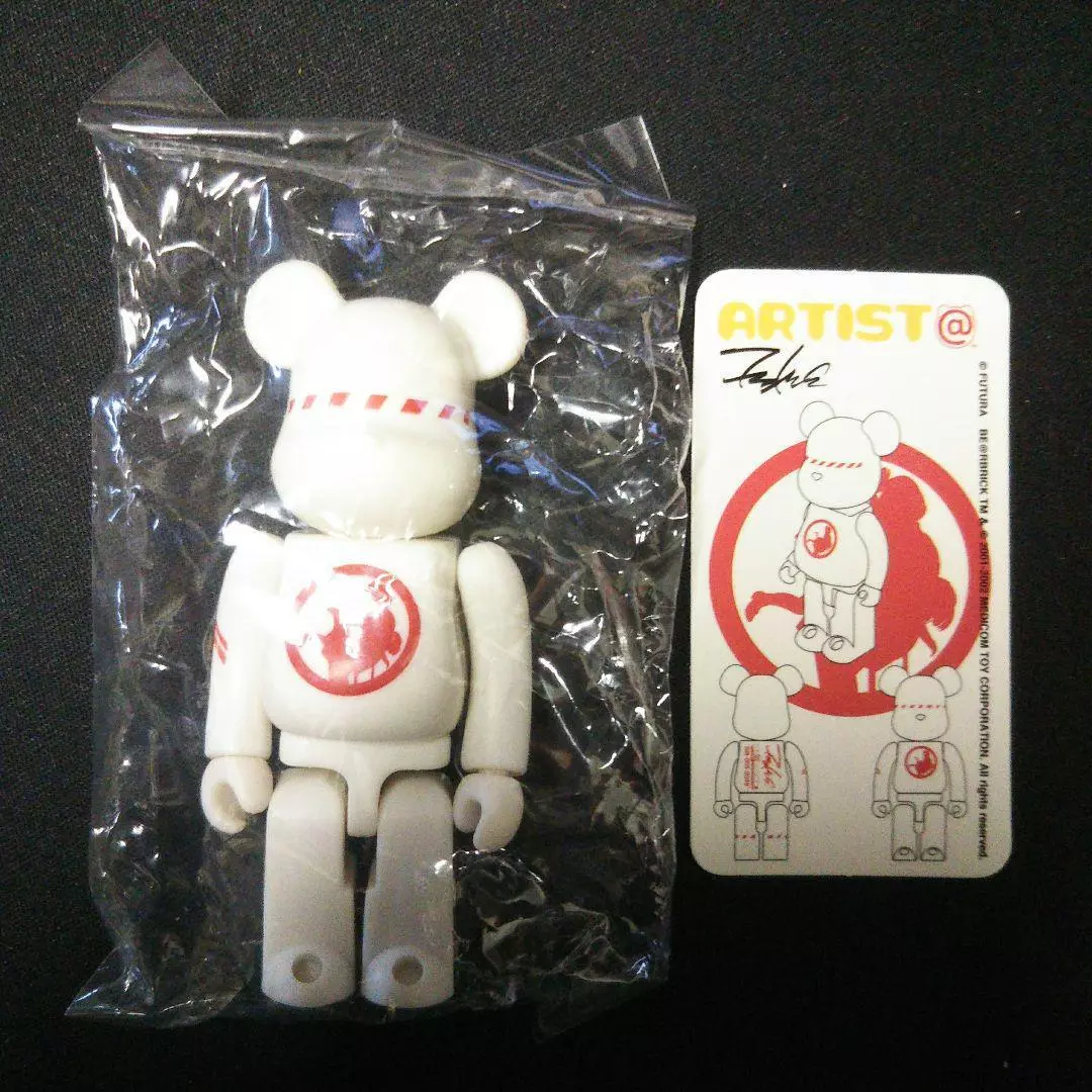 BE@RBRICK MEDICOM TOY 100% Secret Series 5 Artist FUTURA Bearbrick