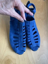 Arche shoes Size 40 Blue Suede Slingbacks