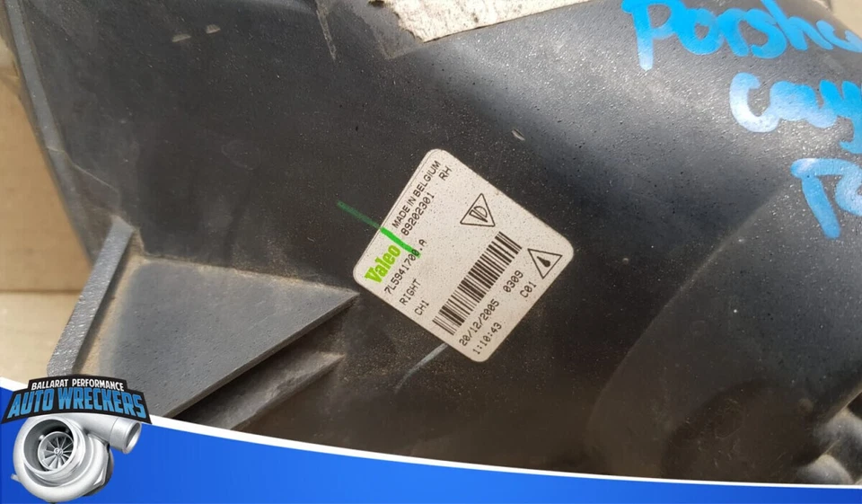 Porsche Cayenne 2006 RHF lower headlight Foglight - image 3 of 4