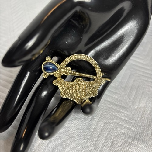 1928 Vintage Jewelry Brooch Pin