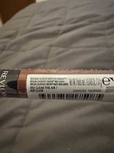 Revlon ColorStay Matte Lite Crayon Lightweight Lipstick, 002. Clear The Air - 第 3/4 張圖片