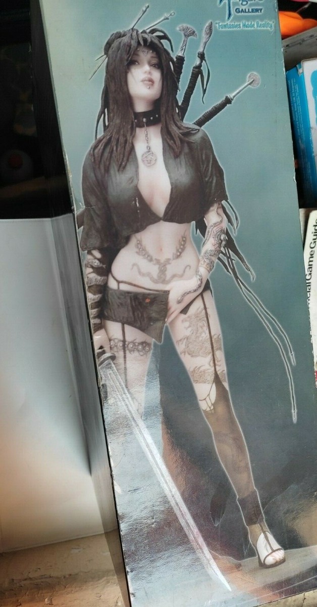 Yamato Fantasy Figure Gallery Medusa's Gaze by Luis Royo | eBay
