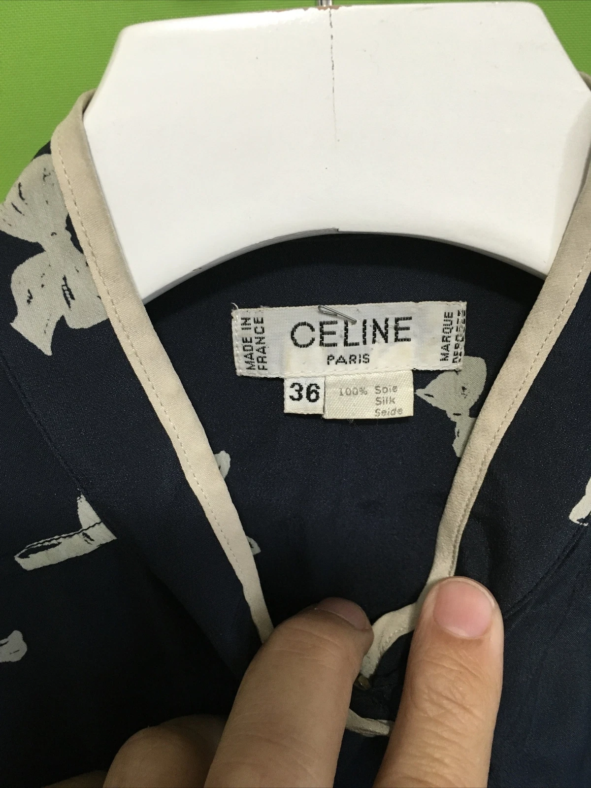 Top donna vintage Celine con fiocco e stampe in seta blu navy taglia 36 S