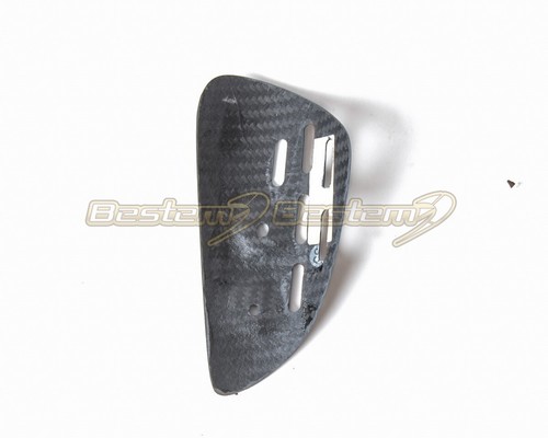 Triumph Rocket III 2020-2021 Carbon Fiber Swingarm Cover Guard Fairing Twill - Picture 4 of 4