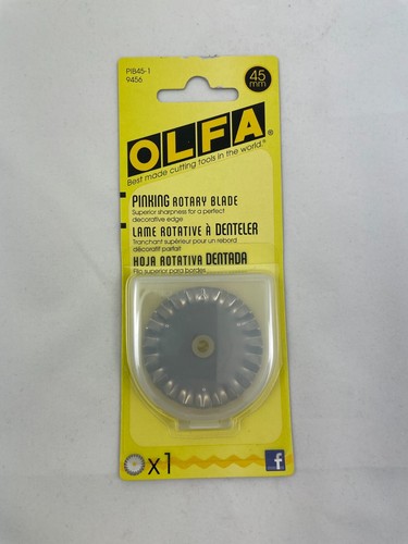 Bundle of 6 Cutting Blades Rotary Cutter Blades & 1 Sharpener - Picture 5 of 7