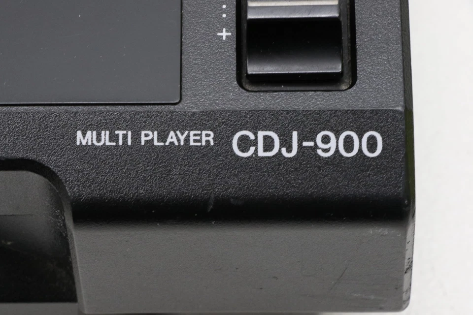 Pioneer CDJ-900 Professional Multi-Player Turntable with CD Disc Drive - Black - Image 2 of 4
