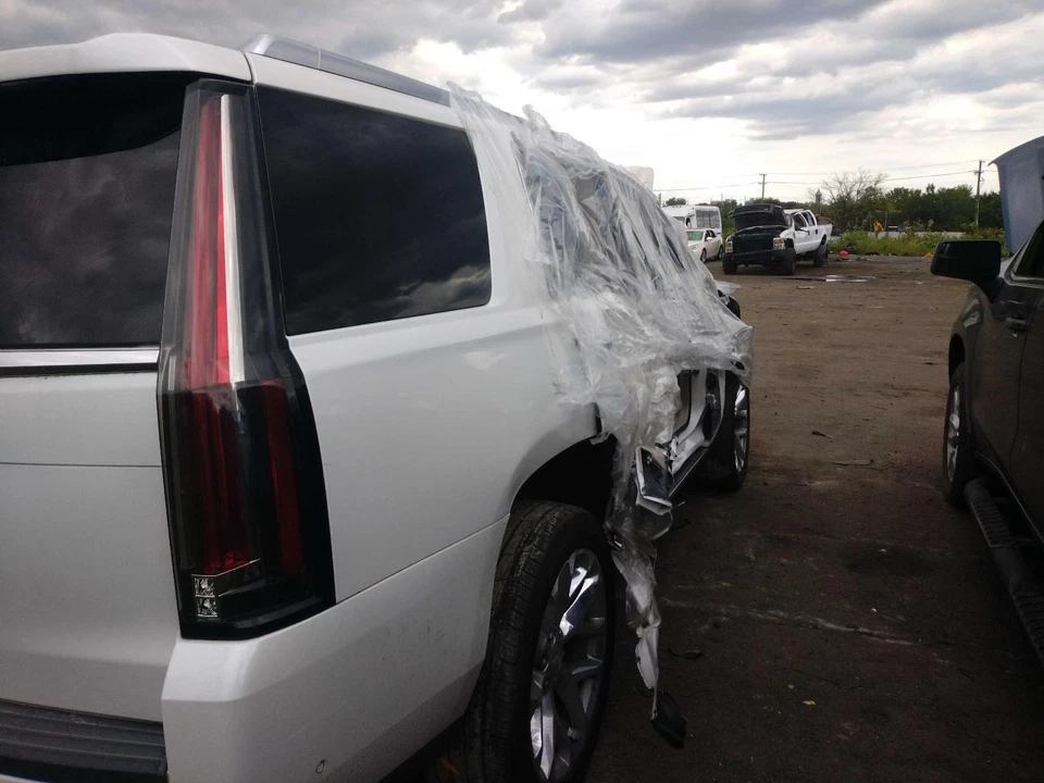 2017 Cadillac Escalade Suspension Stabilizer Bar OEM 23498331 Used 76K Miles Foto 3 de 4