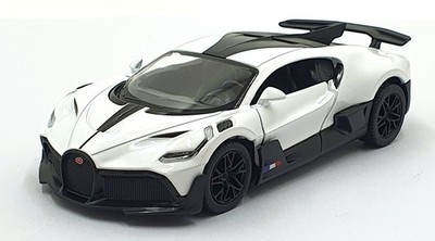 Kinsmart 1/36 Scale Pull Back & Go TY1244 - Bugatti Divo - weiß