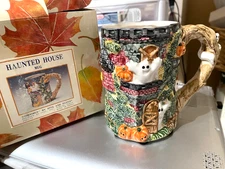 FITZ & FLOYD  HALLOWEEN OR FALL   MUG W/ BOX