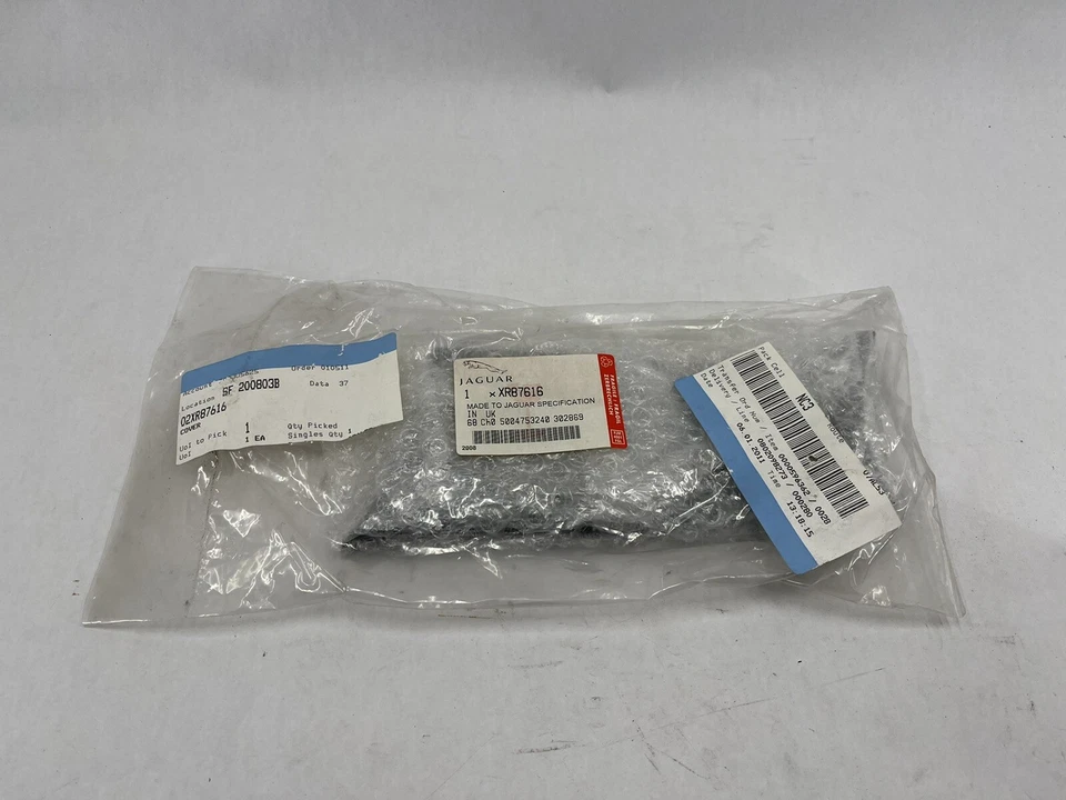 Jaguar S-Type 2000 to 2004 Bumper Extension Foglight LH Side XR87616 - Image 3 of 3