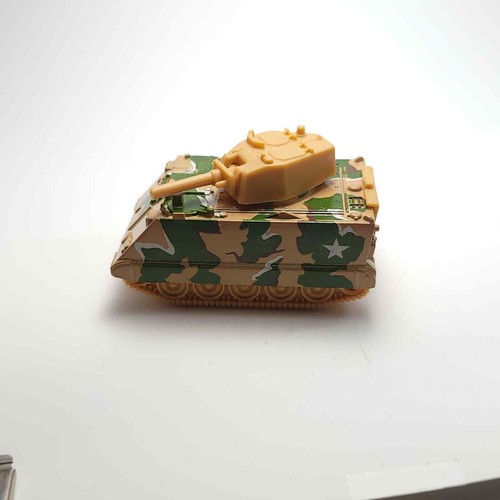 Hot Wheels Diecast Car Battle Tank #4920 Rare Mint w/Card - Picture 2 of 16