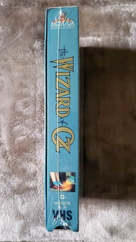 The Wizard of Oz (VHS, 2008, 50th Anniversary Edition) - Picture 2 of 7