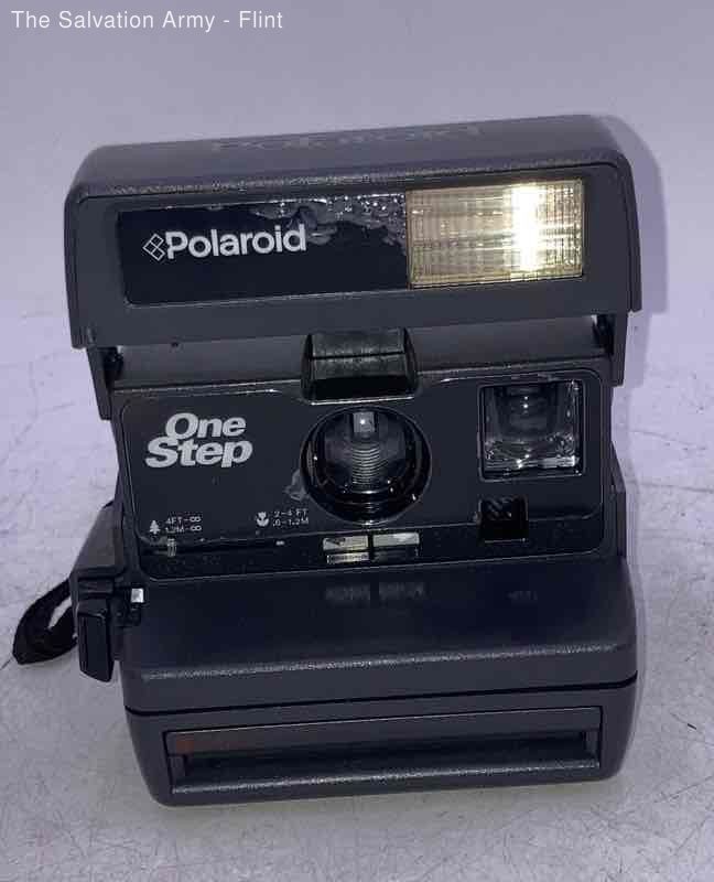 Polaroid OneStep Close Up Flash 600 Black Built-In-Flash Instant Camera