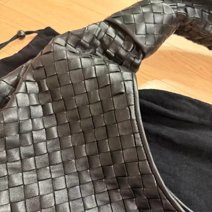 Bottega Veneta Hobo Bag - Black Leather, Large Size, Pre-Owned thumbnail 2