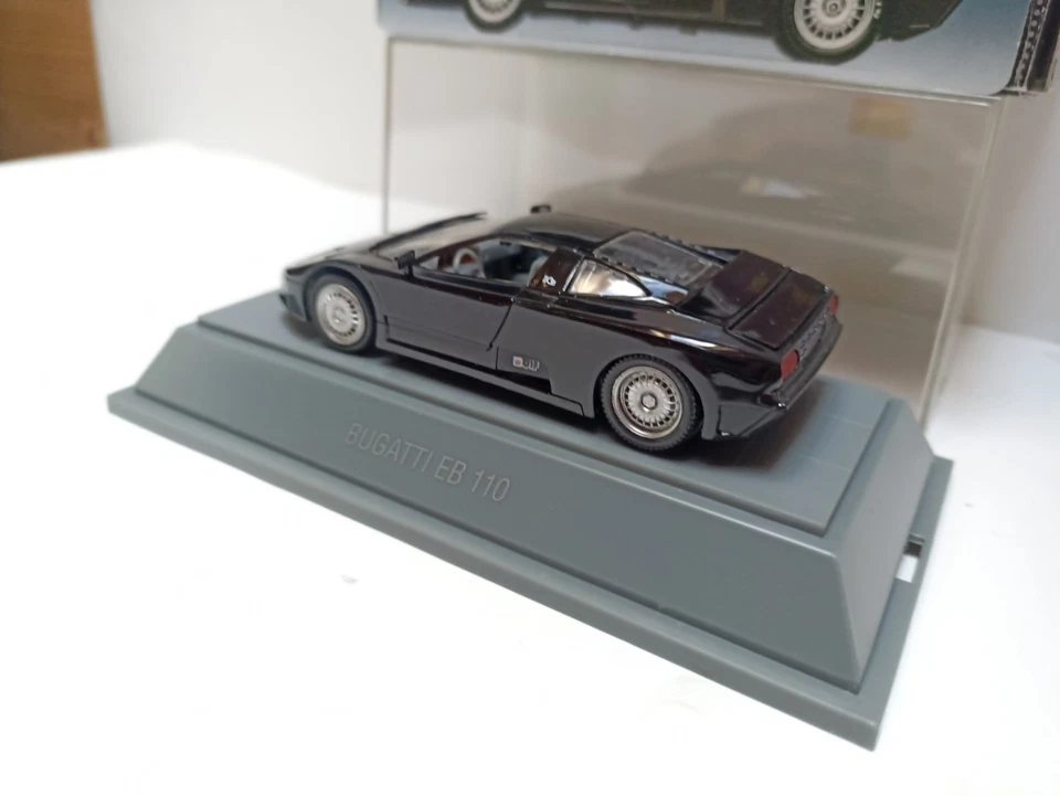 Bugatti EB 110 Revell | Scala 1:43 - Immagine 4 di 4