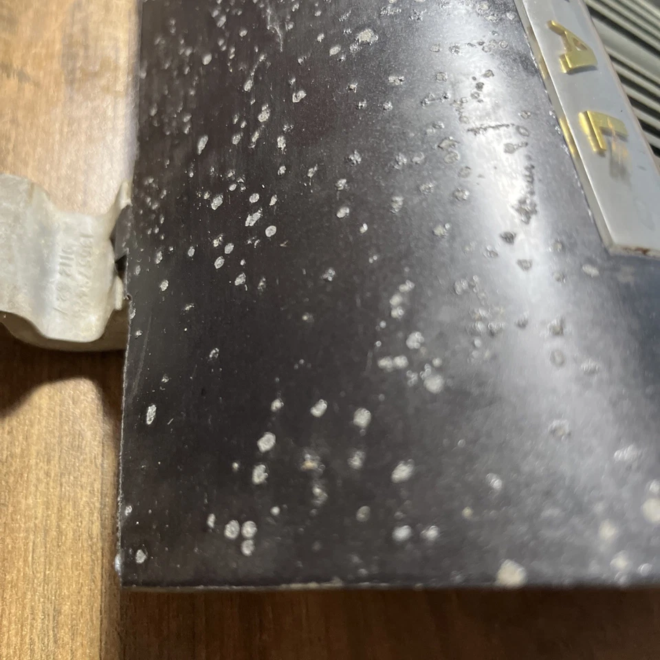 Puerta guantera Chrysler Imperial años 50 Foto 4 de 4