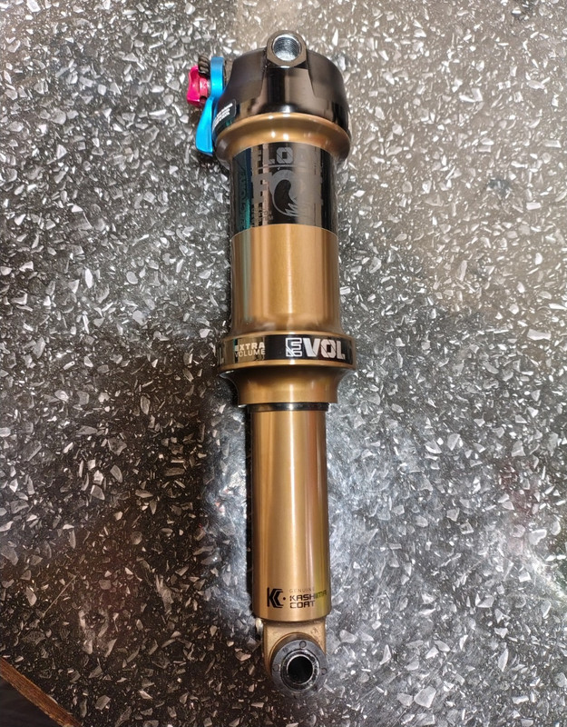 FOX Float DPS EVOL Kashima Coat Rear Air Shock 825661-0013-T 205x65 Trunnion