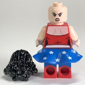 LEGO Wonder Woman Minifigure 77906 San Diego Comic-Con 2020 Exclusive SDCC