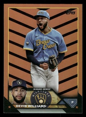 Devin Williams Brewers 2023 Topps Update Halloween Orange & Black #US91