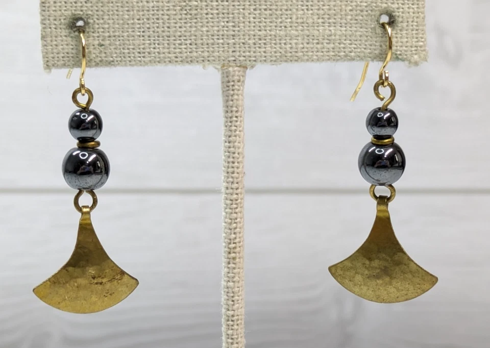 Gold Tone Hammered Brass Fan Drop Hematite Beaded Pierced Earrings 2" Boho - Image 2 of 4