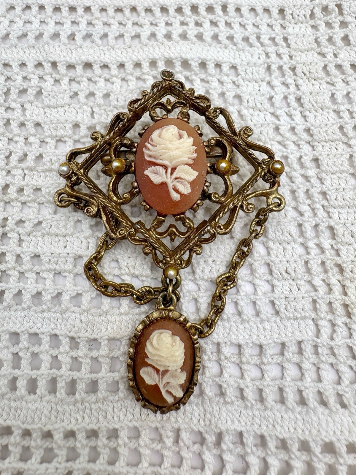Vintage Resin Rose Cameo Filigree Pendeloque Style Brooch Pin