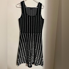 ANN TAYLOR Classic Black & White Half Moon Jacquard Sweater Dress Women's Size S