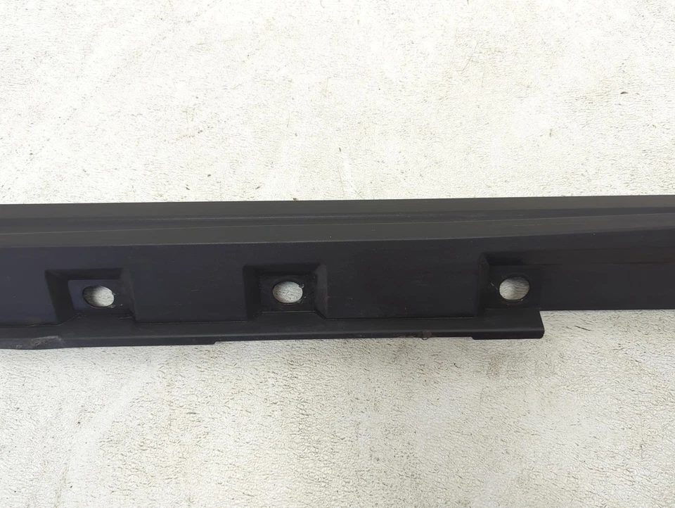 Нижняя юбка молдинг со стороны водителя для Toyota Venza 2021-2024 годов выпуска 75860-48060 - Изображение 3 из 4