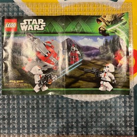 2013 LEGO Star Wars: Republic Troopers Vs. Sith Troopers Set (75001) Complete 